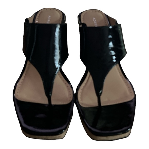 Adrienne Vittandini Black Patent Leather Slide in Sandal - Picture 2 of 6
